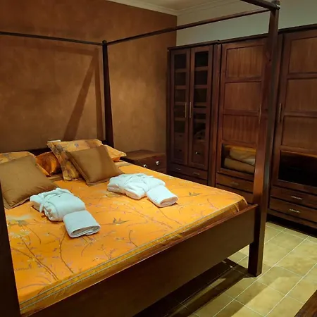 Turisticos La Teja Appartement *